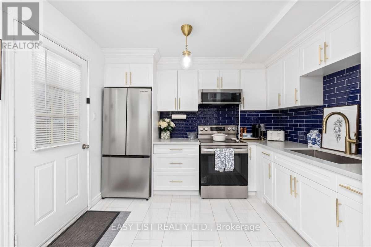 140 Ascot Avenue, Toronto, Ontario  M6E 1G4 - Photo 11 - W13145942