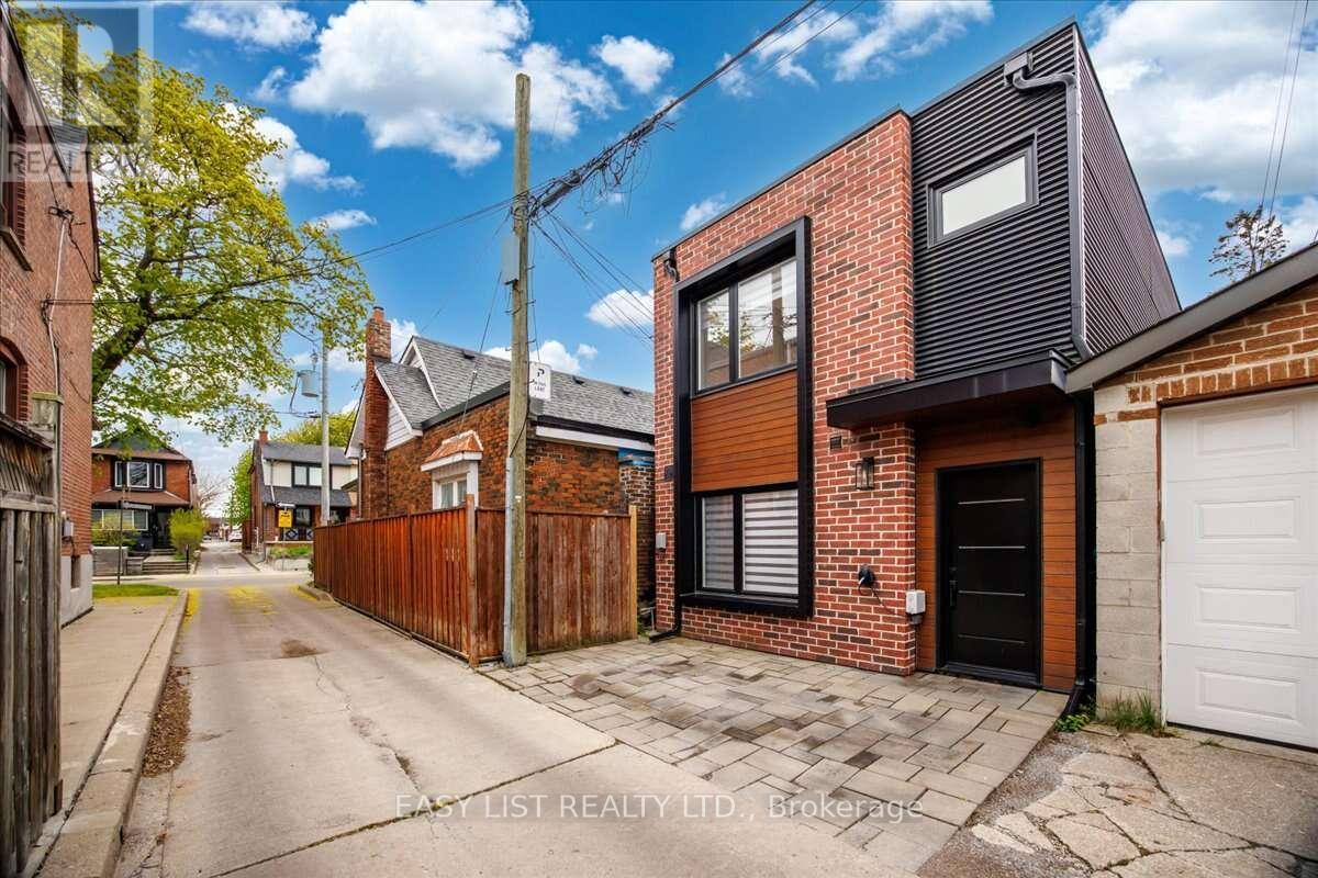 140 Ascot Avenue, Toronto, Ontario  M6E 1G4 - Photo 2 - W13145942