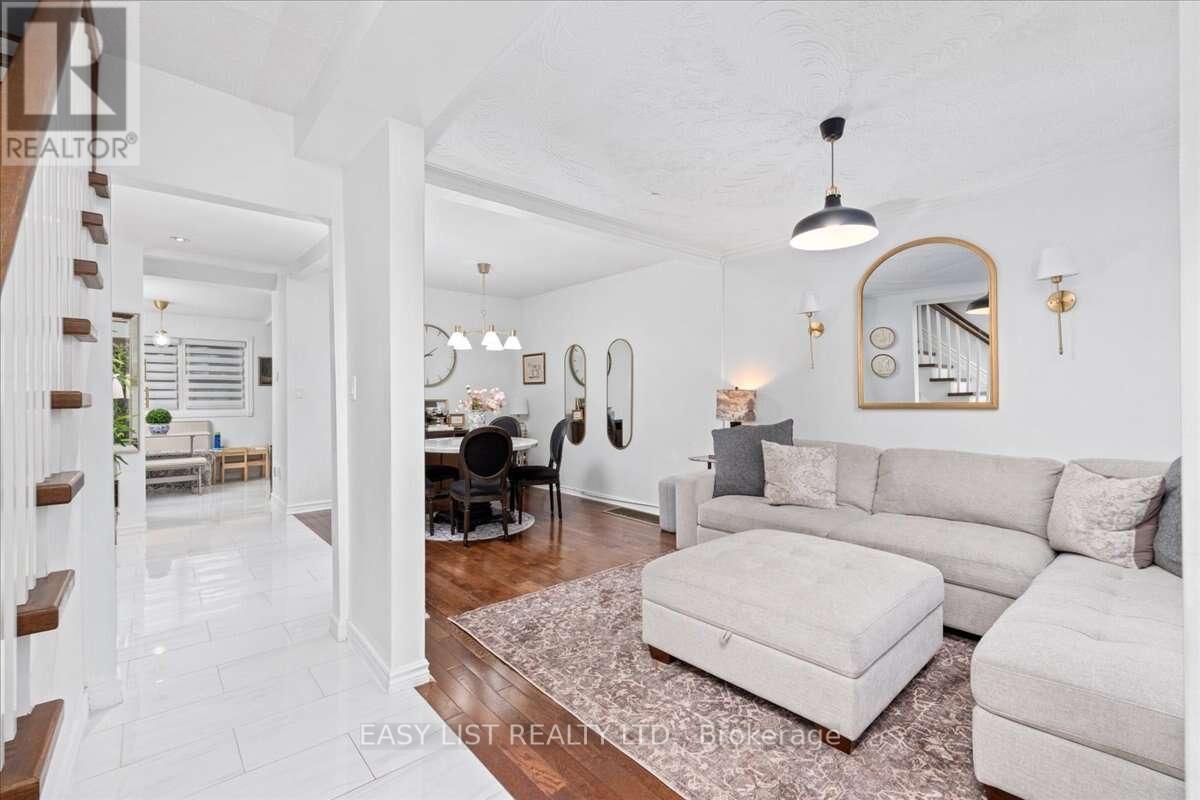 140 Ascot Avenue, Toronto, Ontario  M6E 1G4 - Photo 6 - W13145942
