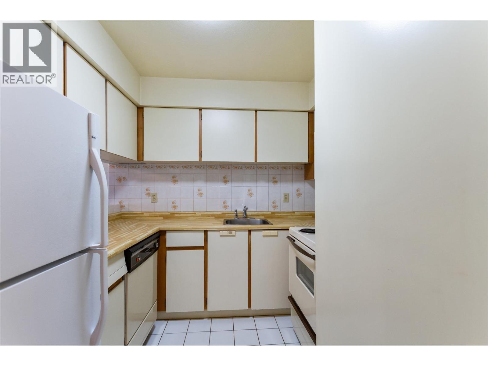 219 8460 Ackroyd Road, Richmond, British Columbia  V6X 3E9 - Photo 8 - R3125911