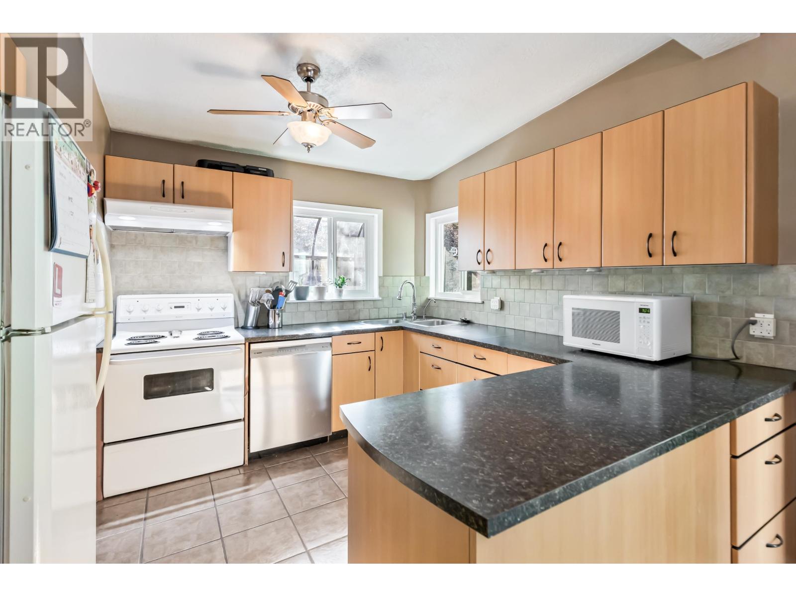 21530 123 Avenue, Maple Ridge, British Columbia  V2X 4C2 - Photo 12 - R3125894