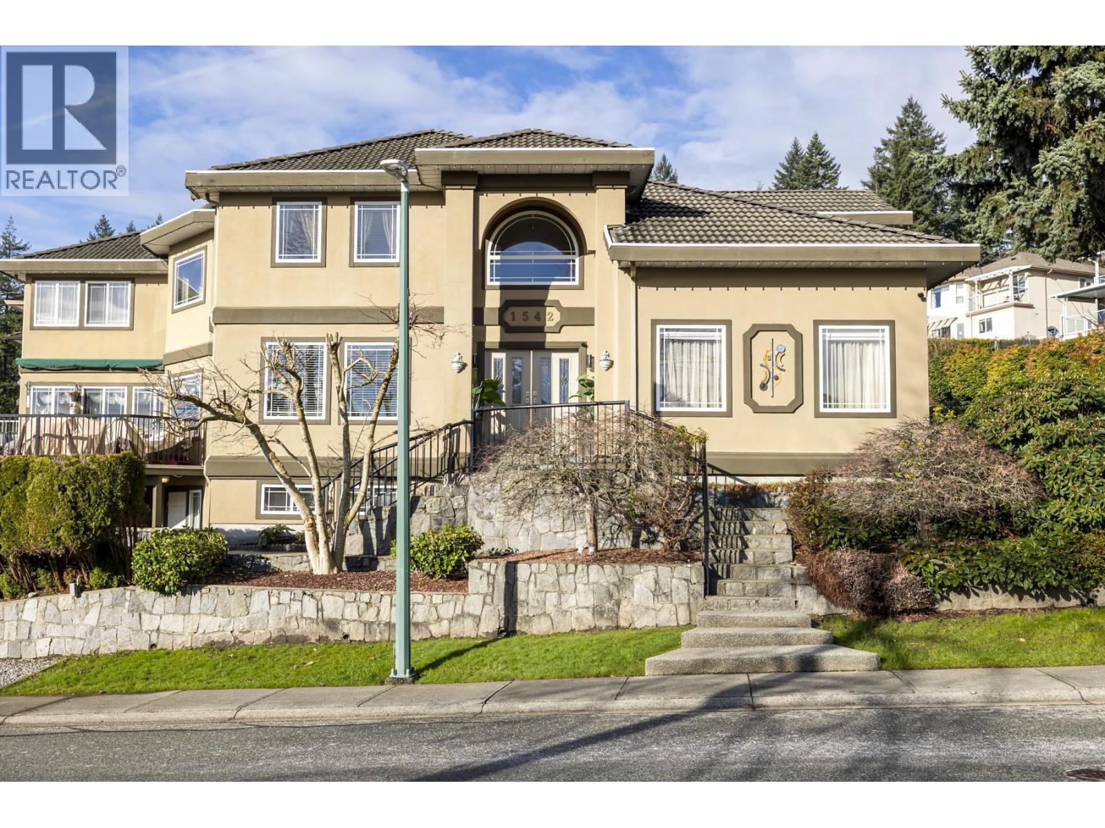 1542 Alpine Lane, Coquitlam, British Columbia  V3E 3A5 - Photo 2 - R3125923