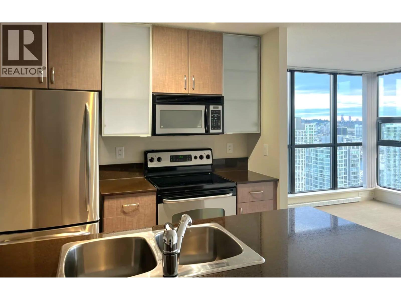 3303 909 Mainland Street, Vancouver, British Columbia  V6B 1S3 - Photo 3 - R3125895