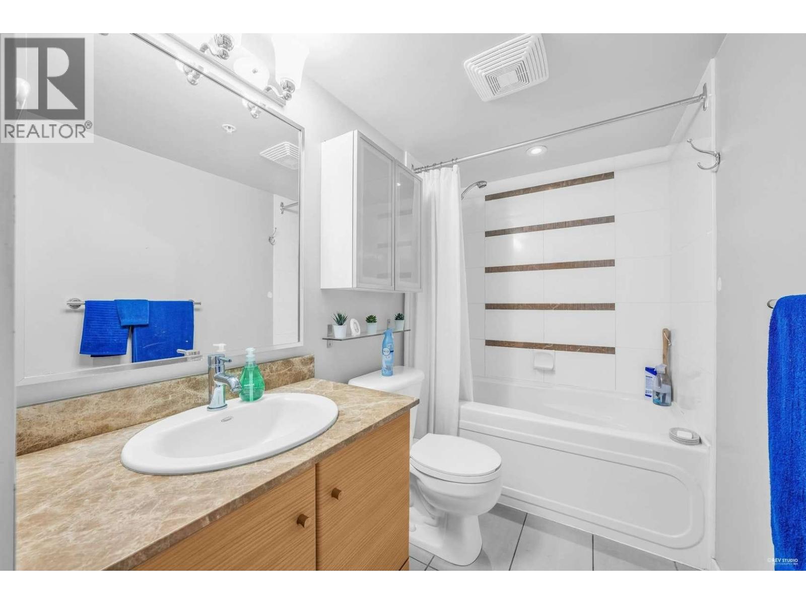 3303 909 Mainland Street, Vancouver, British Columbia  V6B 1S3 - Photo 8 - R3125895