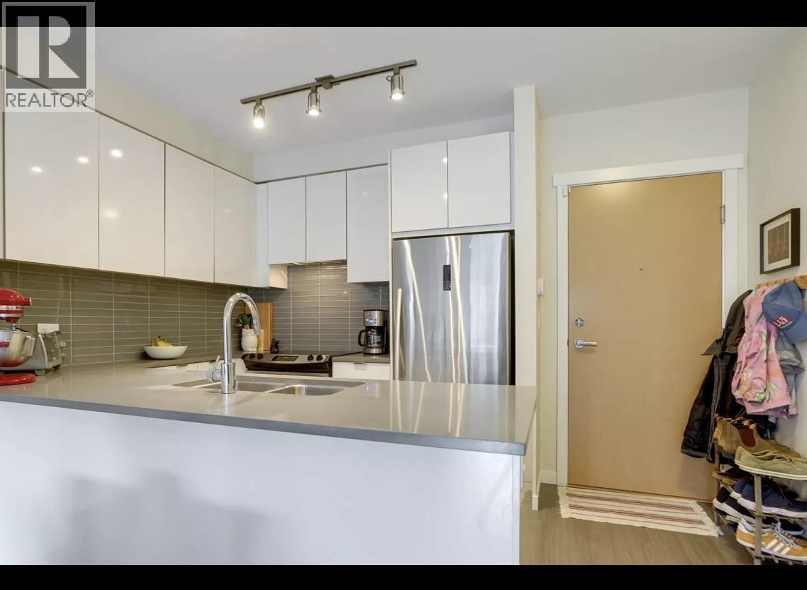 103 9877 University Crescent, Burnaby, British Columbia  V5A 0A7 - Photo 5 - R3125927