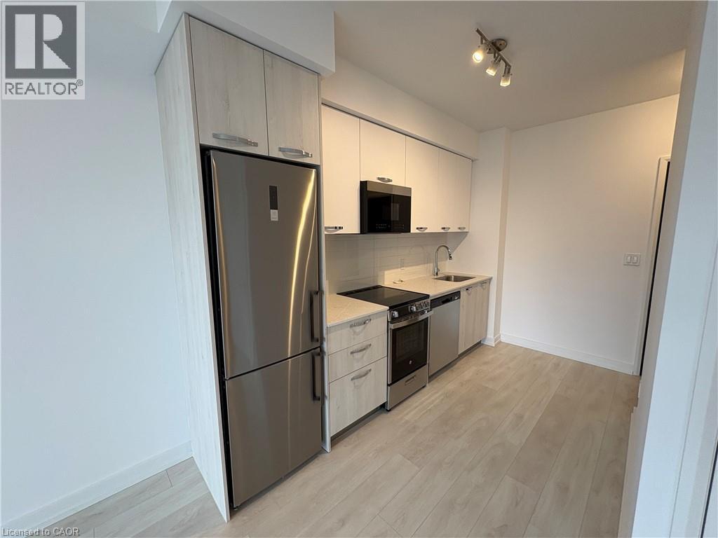 75 James Street S Unit# 825, Hamilton, Ontario  L8P 4V8 - Photo 3 - 40832057