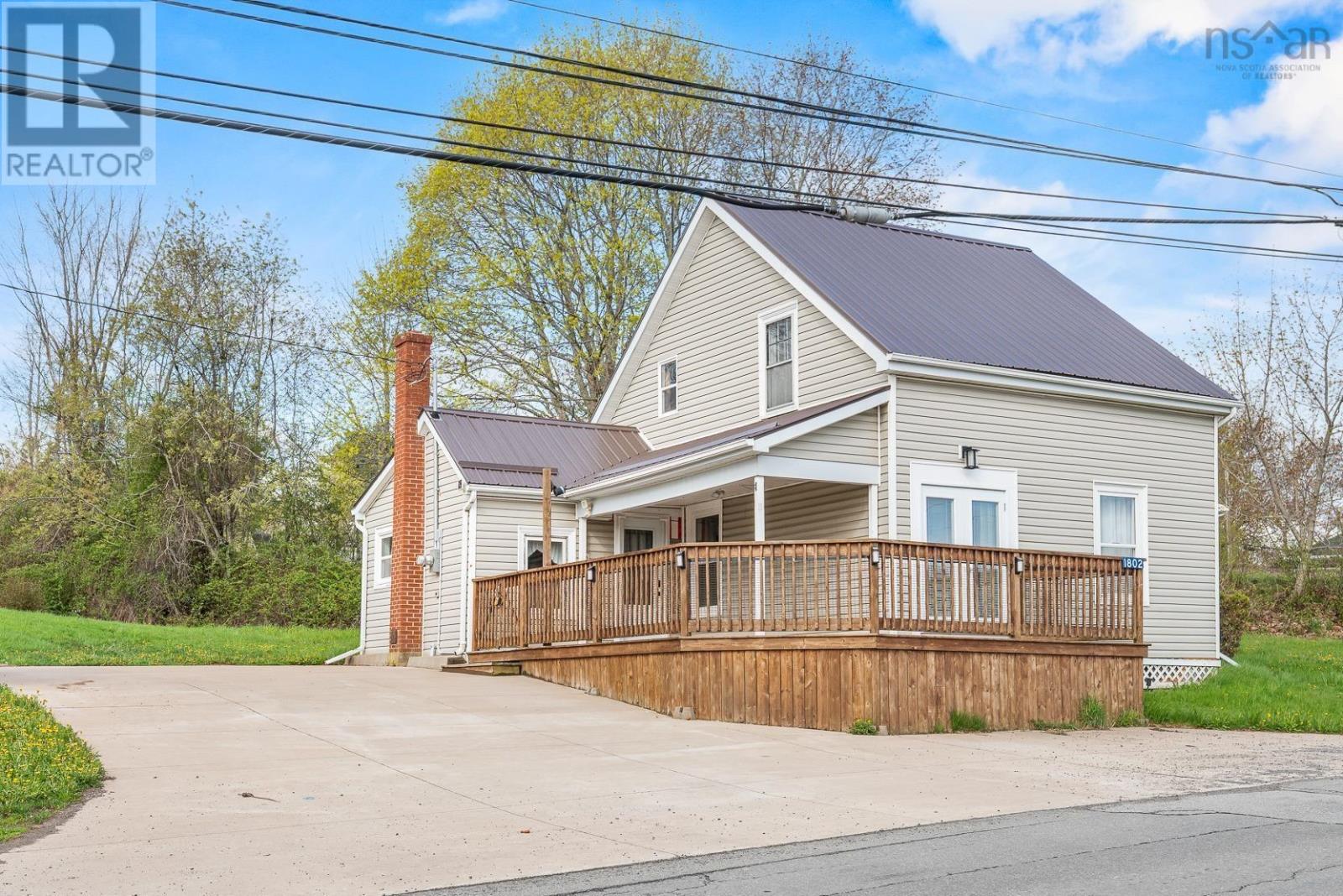 1802 King Street, Windsor, Nova Scotia  B0N 2T0 - Photo 1 - 202611309
