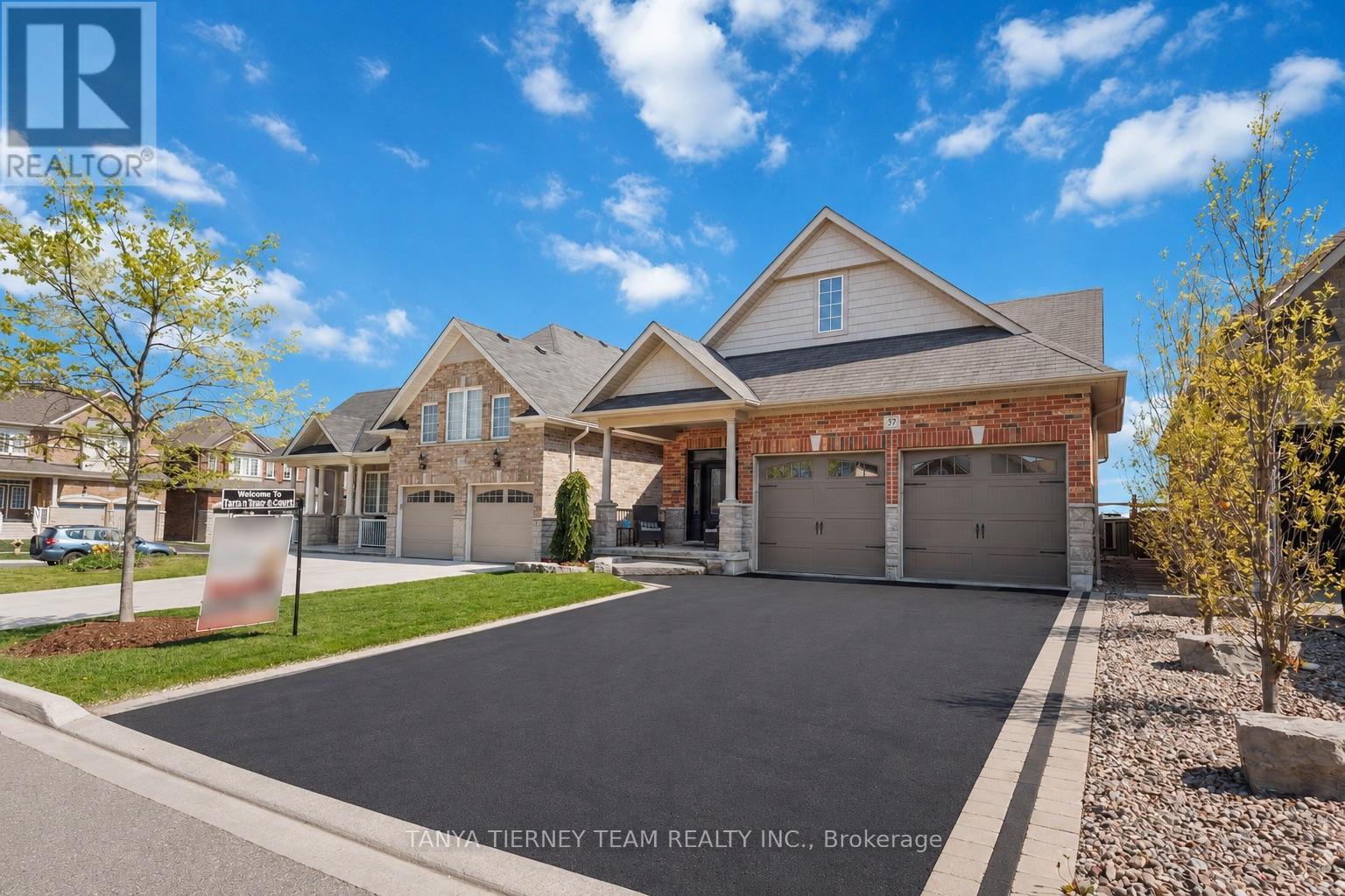 37 Nathan Avenue, Whitby, Ontario  L1M 0K2 - Photo 3 - E13152236