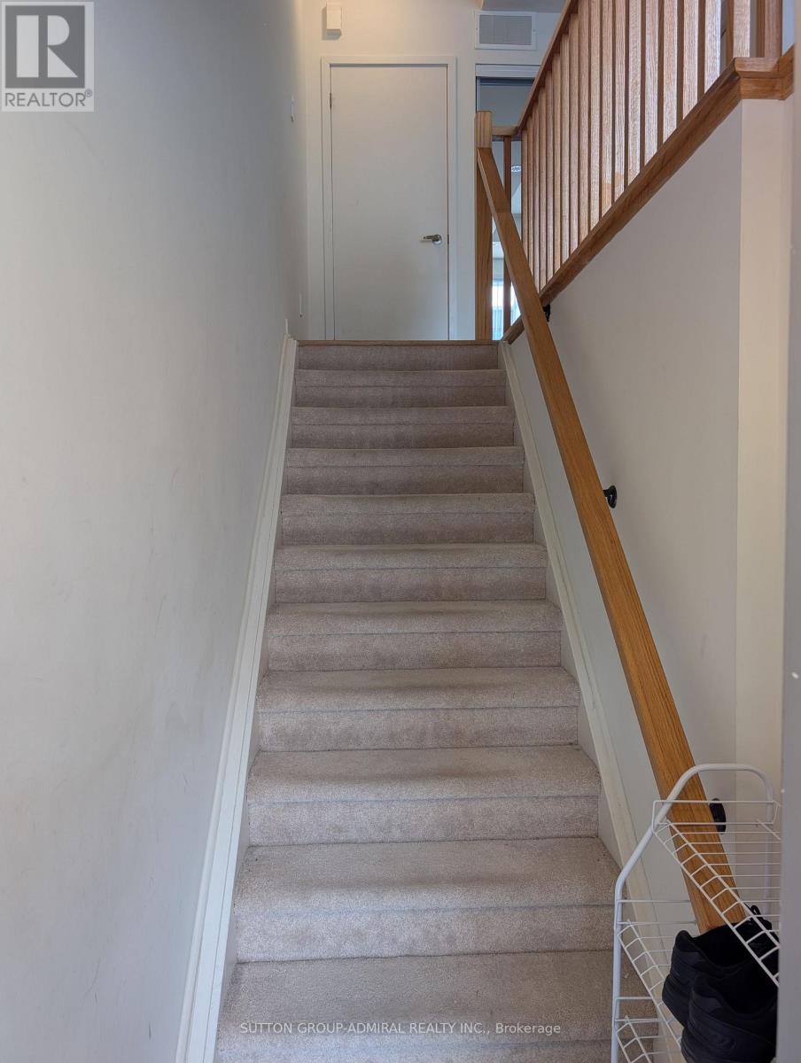 15 - Upper - 60 Orchid Place Drive, Toronto, Ontario M1B 0C4 - Photo 2 - E13152276