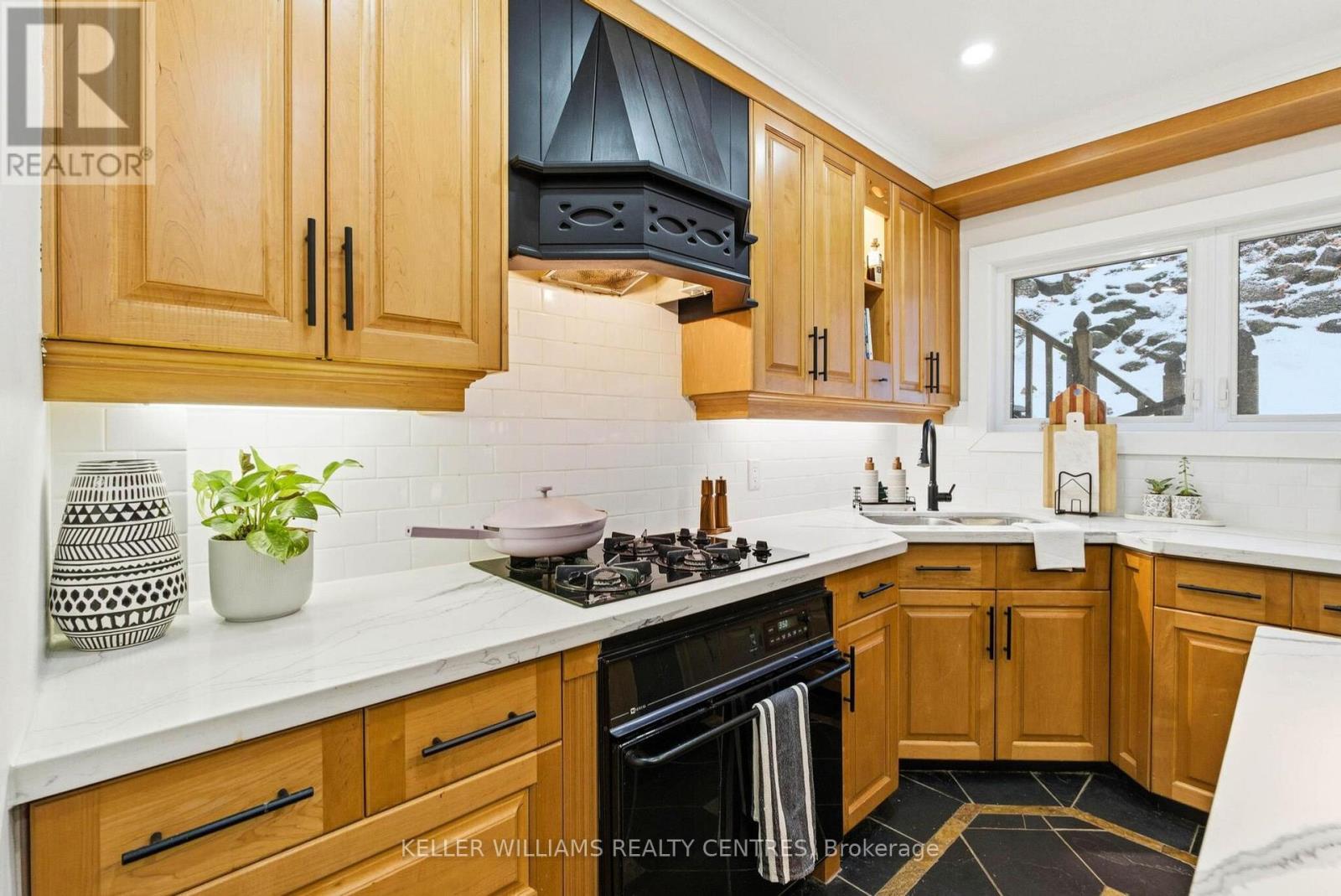 122a Neville Park Boulevard, Toronto (The Beaches), Ontario  M4E 3P8 - Photo 15 - E13152310