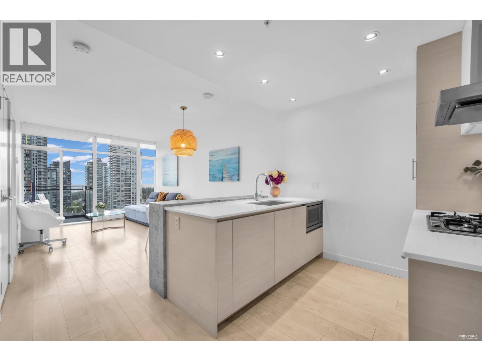 2203 6098 Station Street, Burnaby, British Columbia  V5H 0H4 - Photo 10 - R3125075