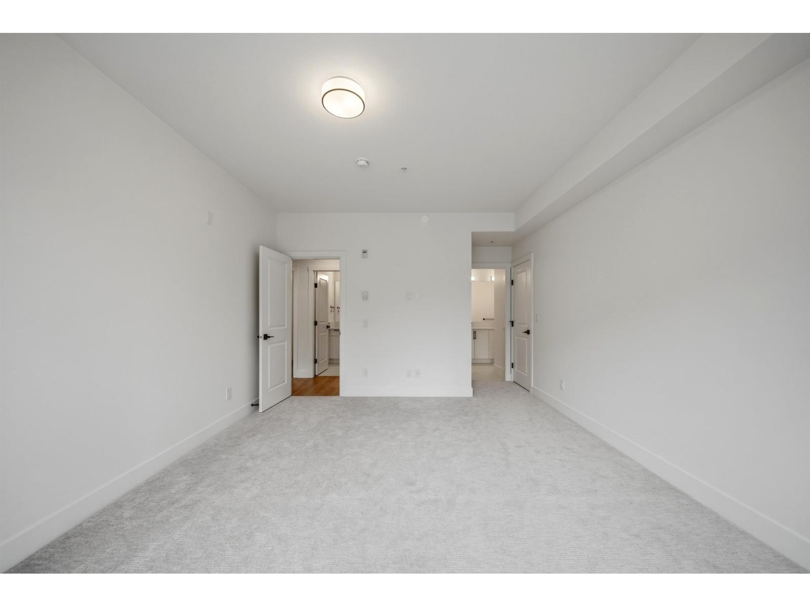 401 3438 146a Street, Surrey, British Columbia V0V 0V0 - Photo 9 - R3125672