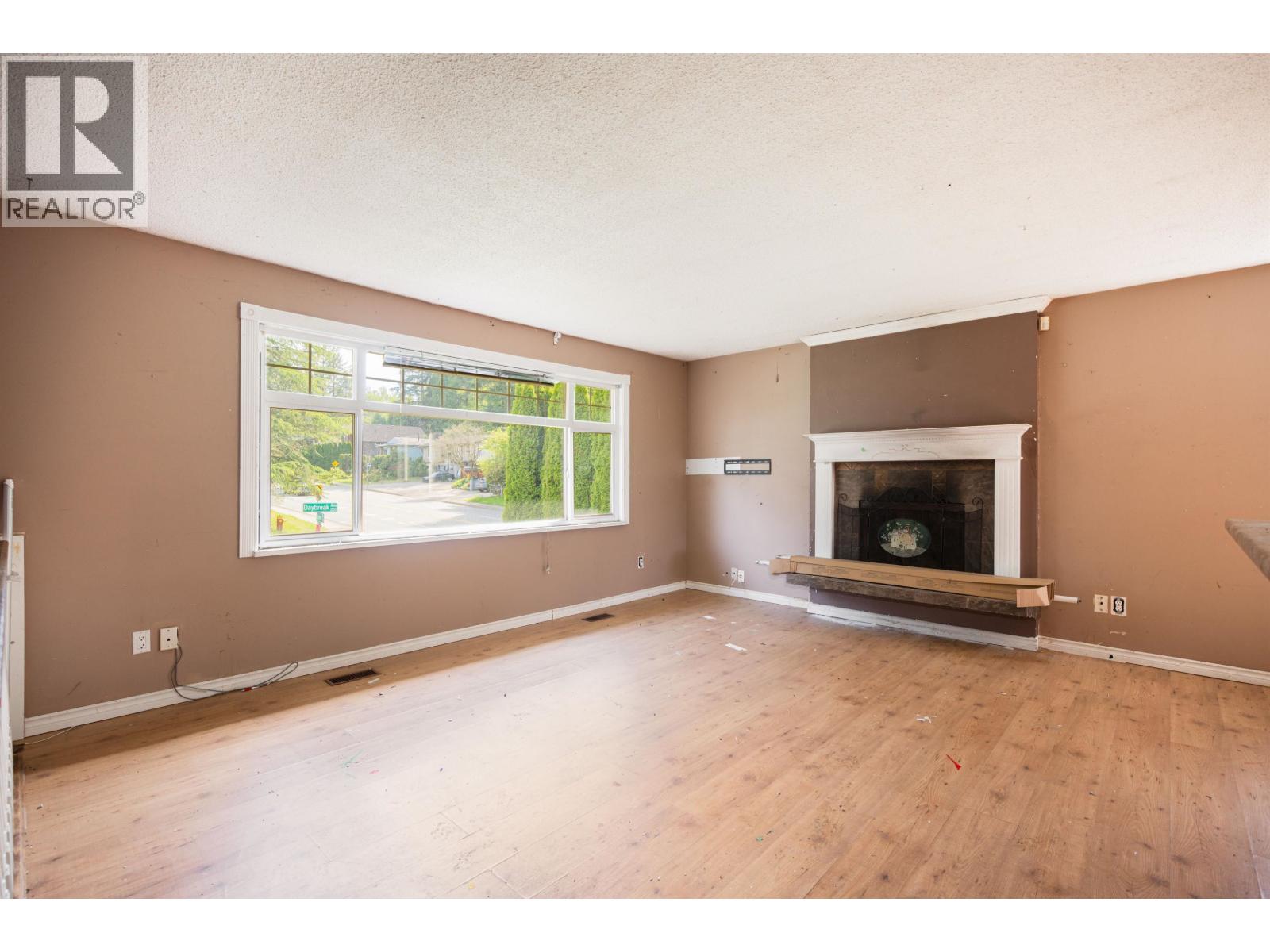 2701 Daybreak Avenue, Coquitlam, British Columbia  V3C 2E8 - Photo 5 - R3125440