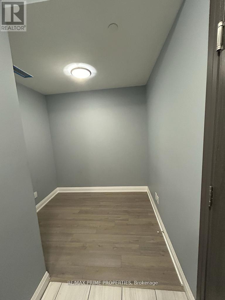 523 - 25 Water Walk Drive, Markham, Ontario L6G 0G3 - Photo 10 - N13152258