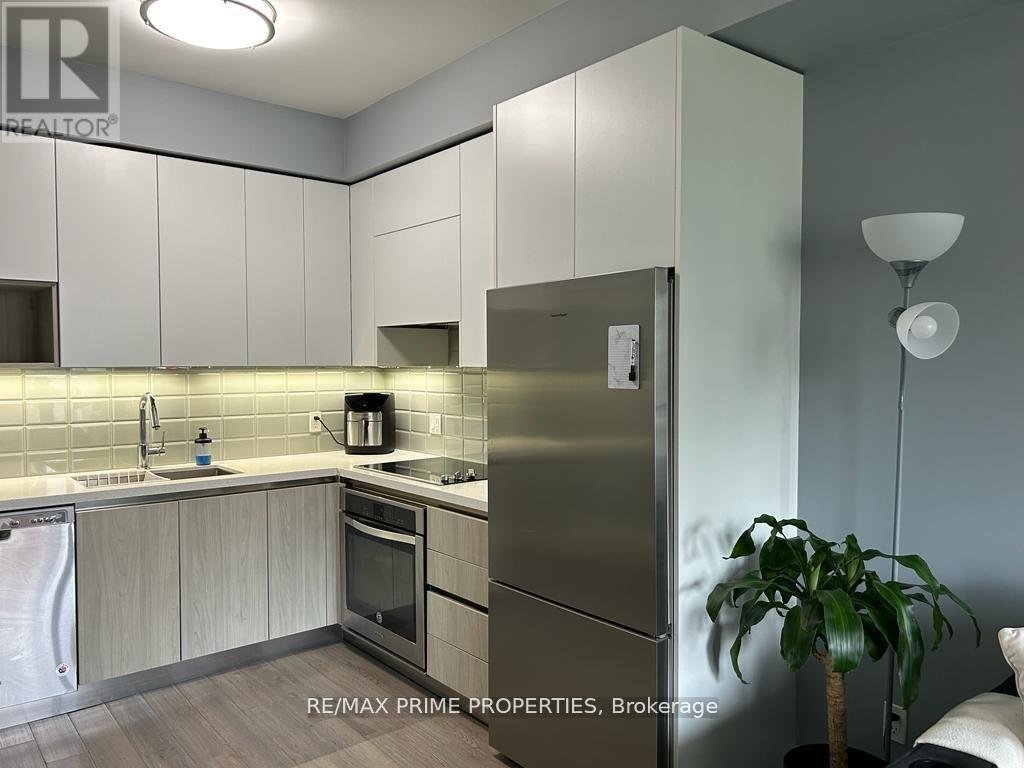 523 - 25 Water Walk Drive, Markham, Ontario L6G 0G3 - Photo 3 - N13152258
