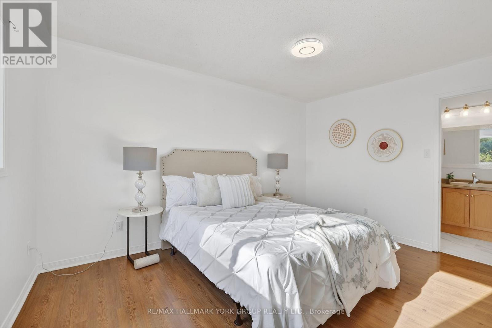 82 Baywell Crescent, Aurora, Ontario  L4H 7N4 - Photo 11 - N13152300