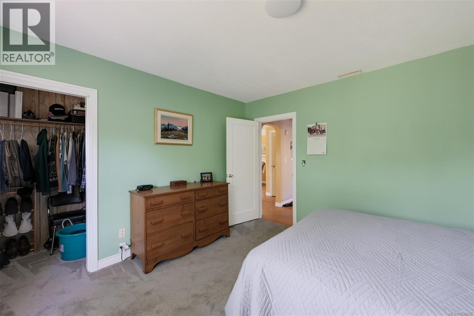 1718 Garnet Rd, Saanich, British Columbia  V8P 3C8 - Photo 29 - 1036698