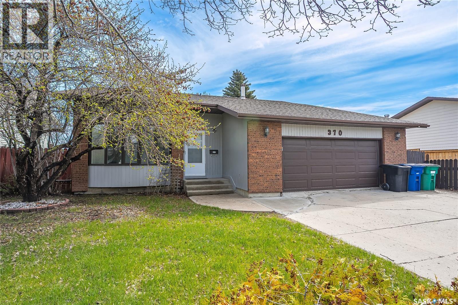 370 Kellins Crescent, Saskatoon, Saskatchewan  S7N 2X6 - Photo 2 - SK036522