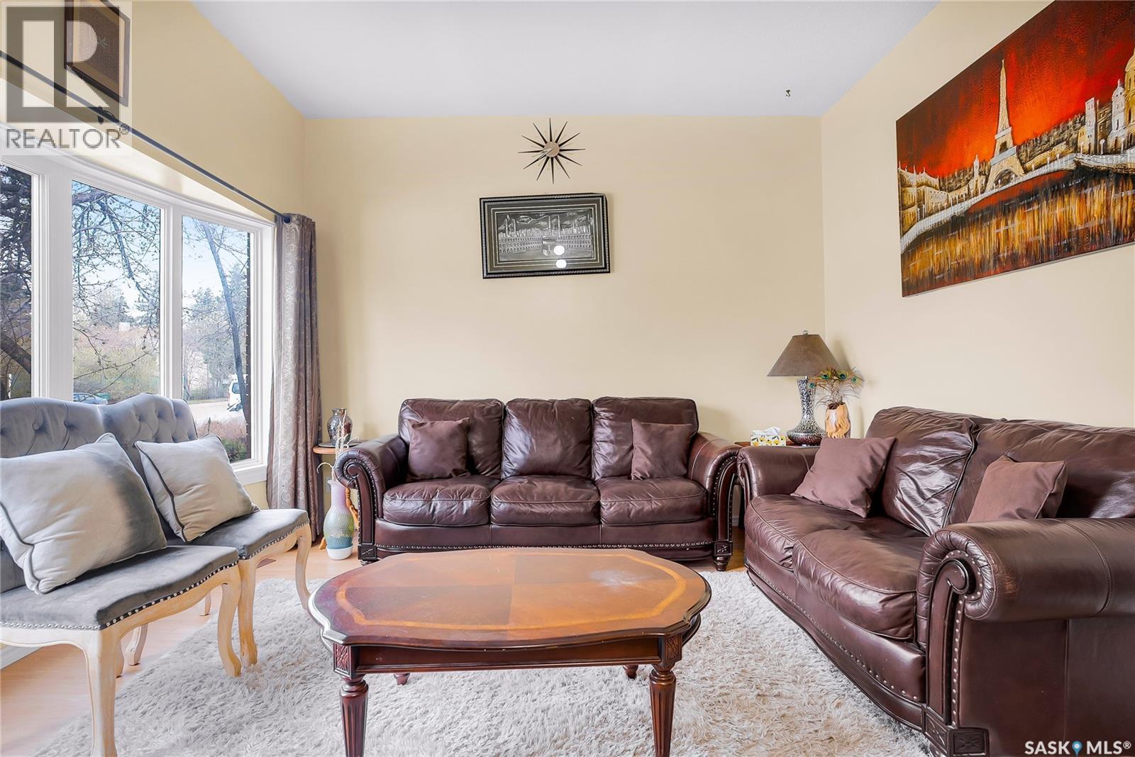 370 Kellins Crescent, Saskatoon, Saskatchewan  S7N 2X6 - Photo 4 - SK036522