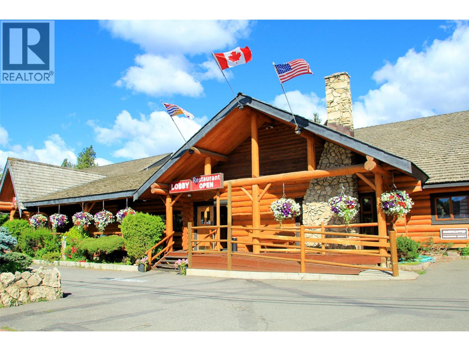 1414 Cariboo Highway, Clinton, British Columbia