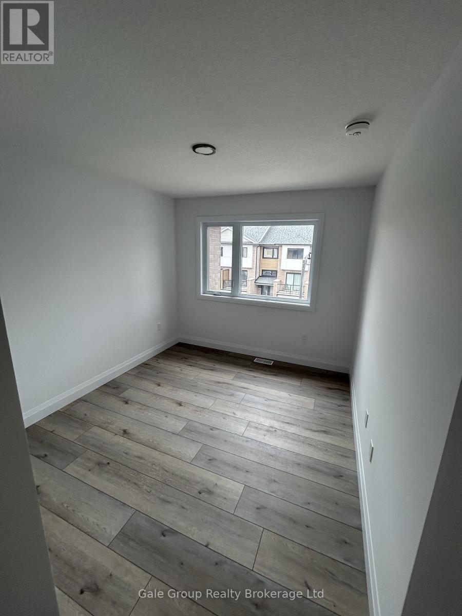Main/upper - 182-7 Bridge Crescent, Minto, Ontario  N0G 2P0 - Photo 23 - X13145178