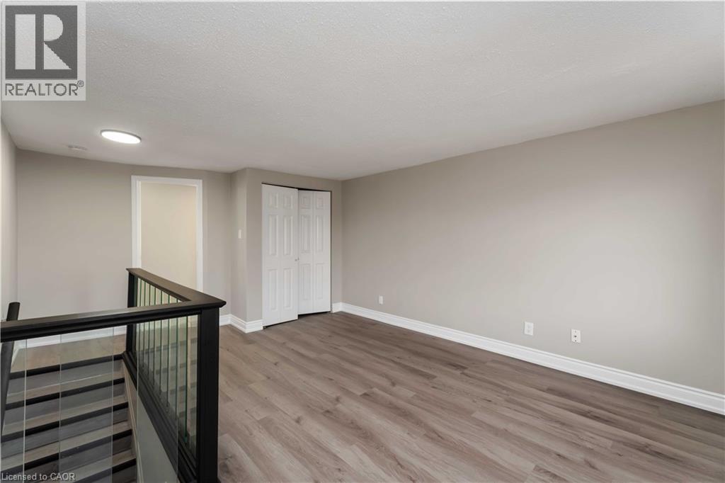 187 Barton Street W, Hamilton, Ontario  L8R 2H3 - Photo 9 - 40831749