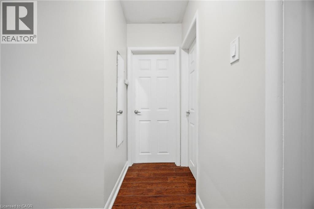 1461 Moss Glen Road, Burlington, Ontario  L7P 2C2 - Photo 17 - 40827159