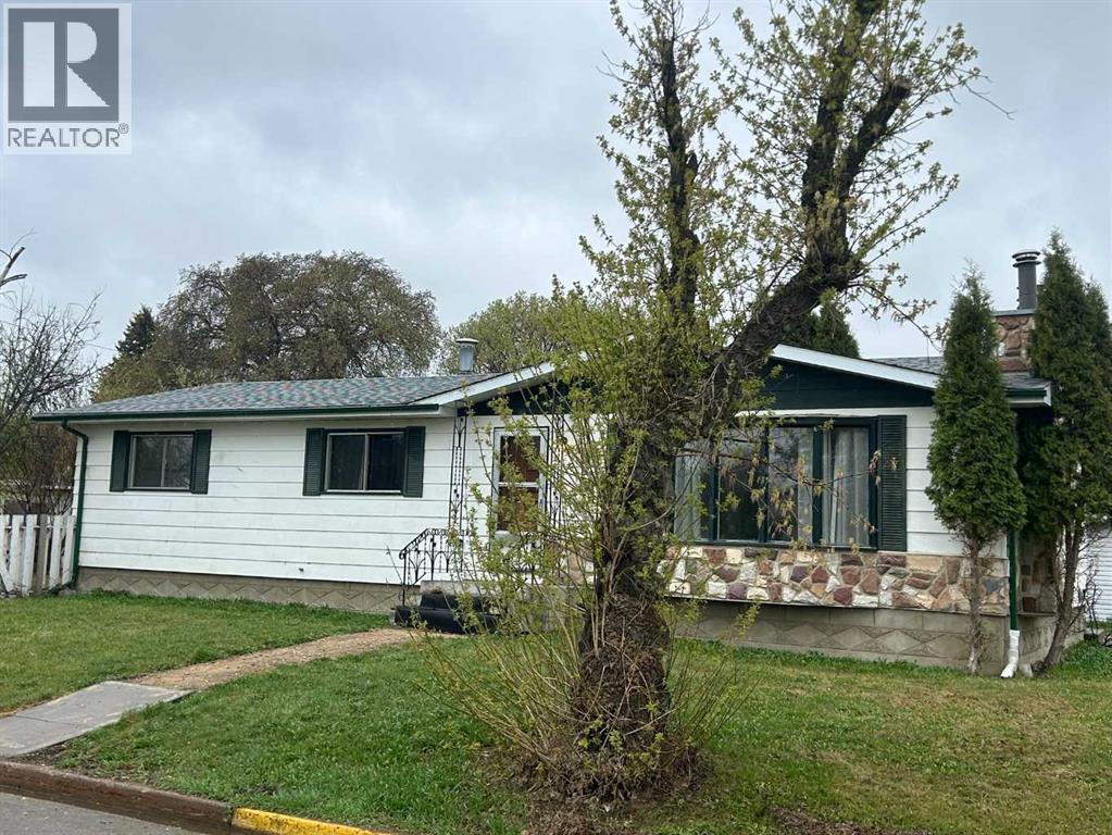 5101 56 Avenue, High Prairie, Alberta  T0G 1E0 - Photo 1 - A2309646