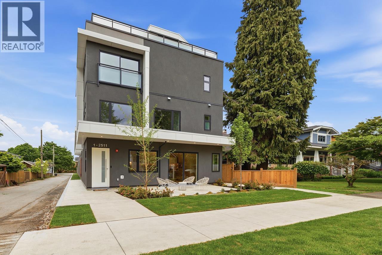 1 2511 Kitchener Street, Vancouver, British Columbia  V5K 3C7 - Photo 1 - R3125922