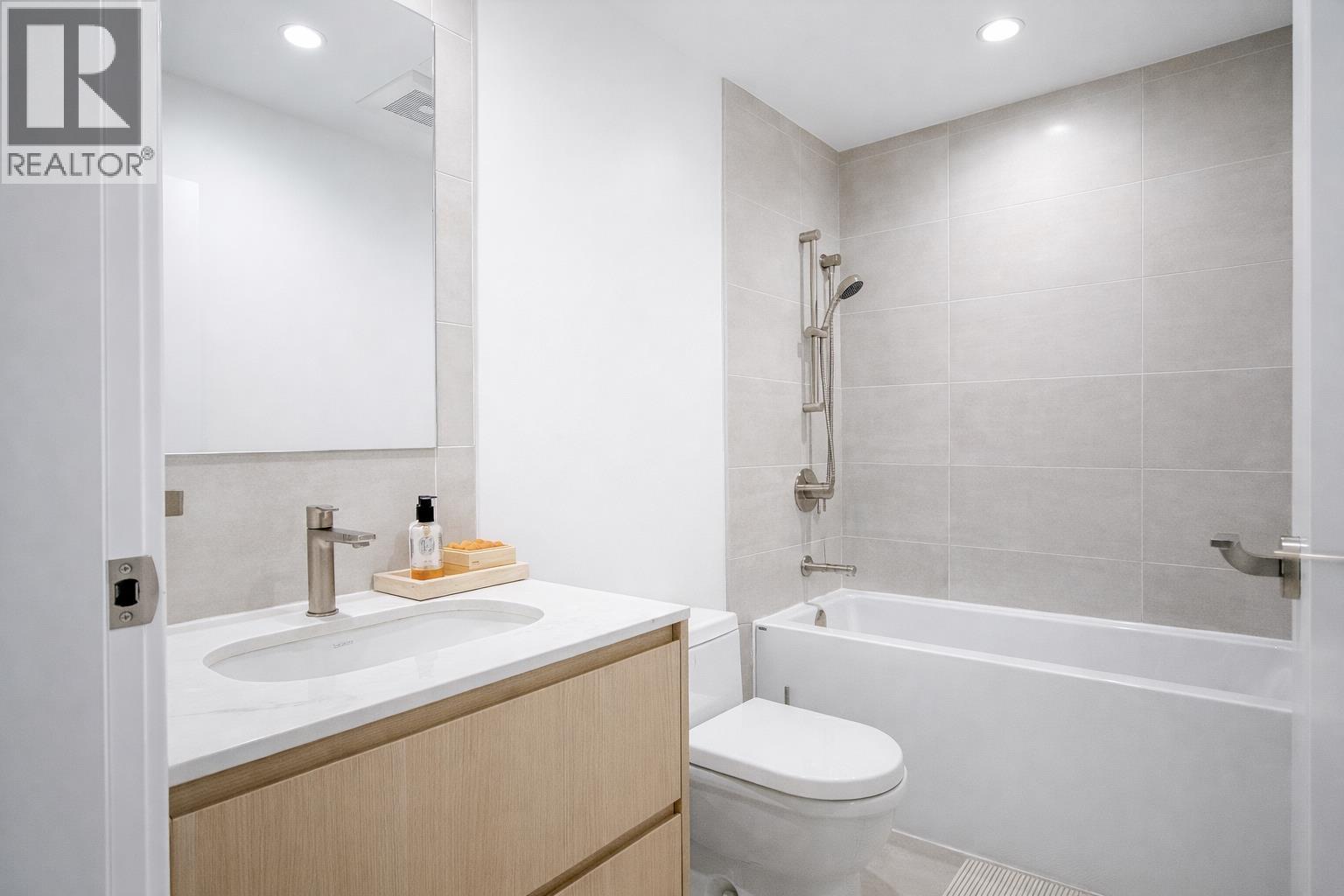 303 6833 Pearson Way, Richmond, British Columbia  V7C 0E8 - Photo 7 - R3125930