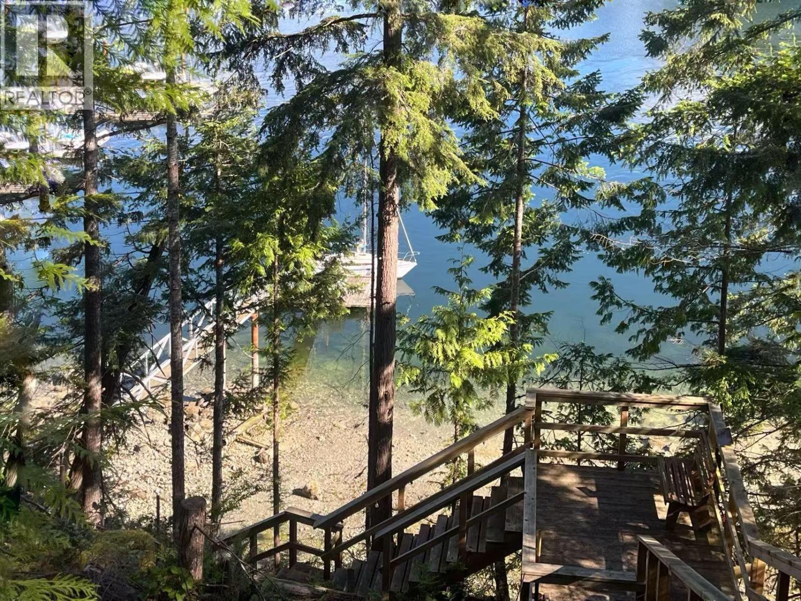 5099 Johnstone Road, Madeira Park, British Columbia  V9Y 5L9 - Photo 3 - R3125888