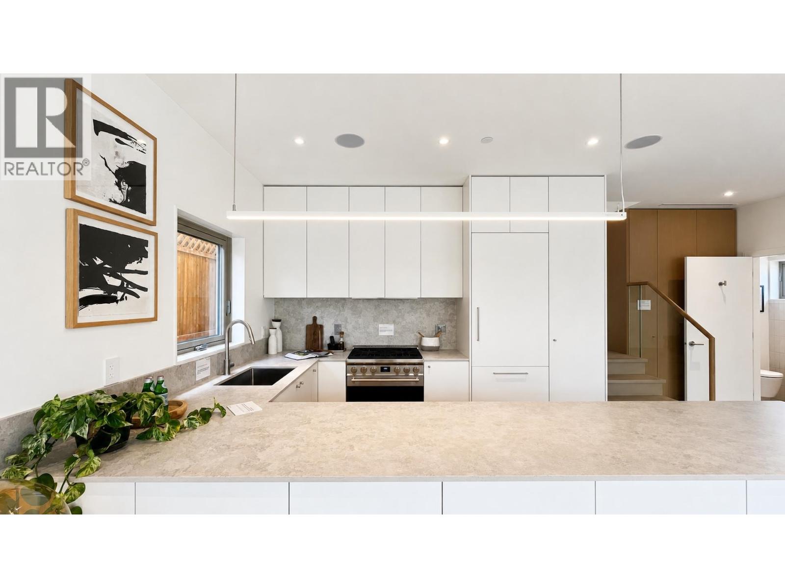 1 2915 E 5th Avenue, Vancouver, British Columbia  V5M 1N6 - Photo 6 - R3102015