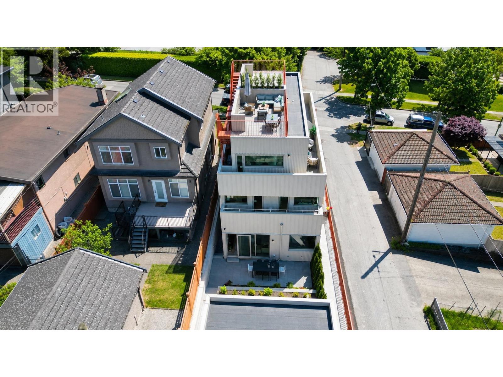 1 2915 E 5th Avenue, Vancouver, British Columbia  V5M 1N6 - Photo 14 - R3102015
