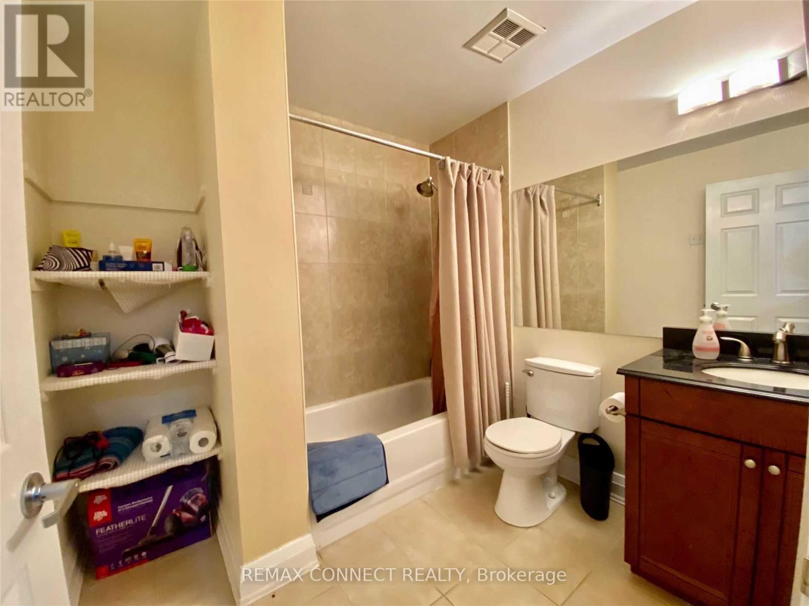 1006 - 8 Wellesley Street E, Toronto, Ontario M4Y 3B2 - Photo 9 - C13152418