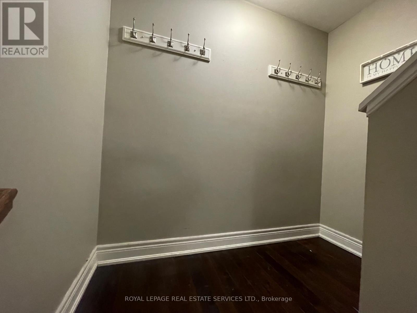 Upper 3 Bedroom - 87 Lawrence Avenue W, Toronto (Lawrence Park South), Ontario  M5M 1A7 - Photo 12 - C13152432