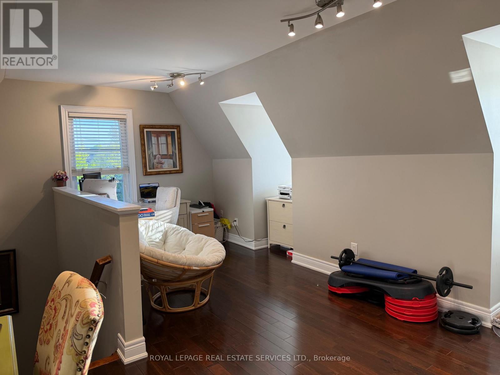 Upper 3 Bedroom - 87 Lawrence Avenue W, Toronto (Lawrence Park South), Ontario  M5M 1A7 - Photo 14 - C13152432