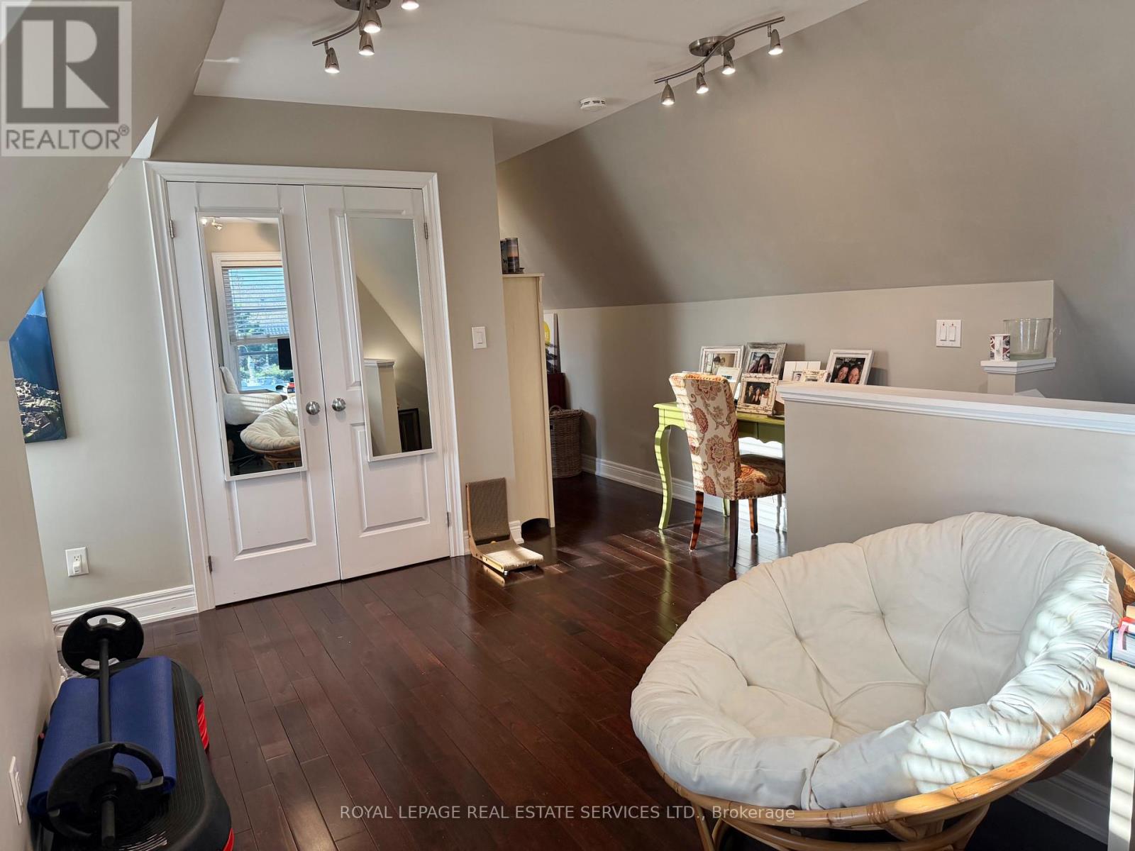 Upper 3 Bedroom - 87 Lawrence Avenue W, Toronto (Lawrence Park South), Ontario  M5M 1A7 - Photo 15 - C13152432
