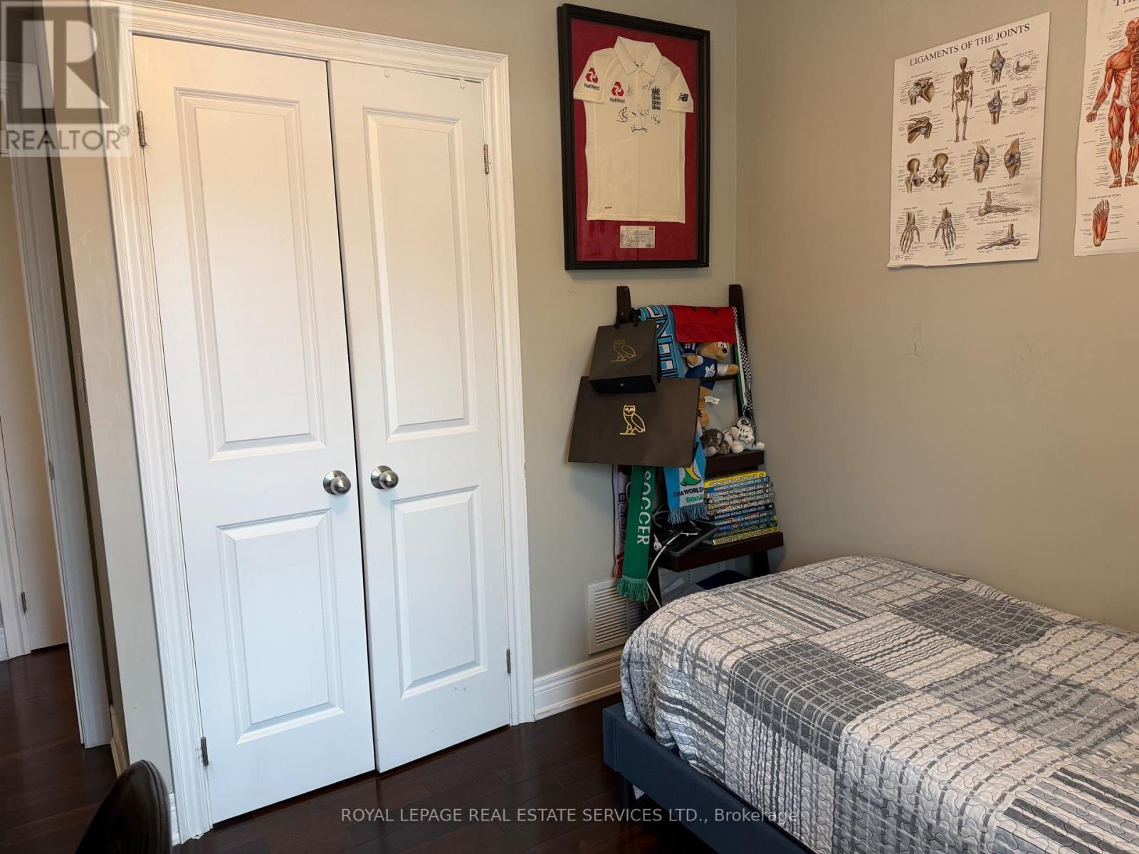 Upper 3 Bedroom - 87 Lawrence Avenue W, Toronto (Lawrence Park South), Ontario  M5M 1A7 - Photo 7 - C13152432