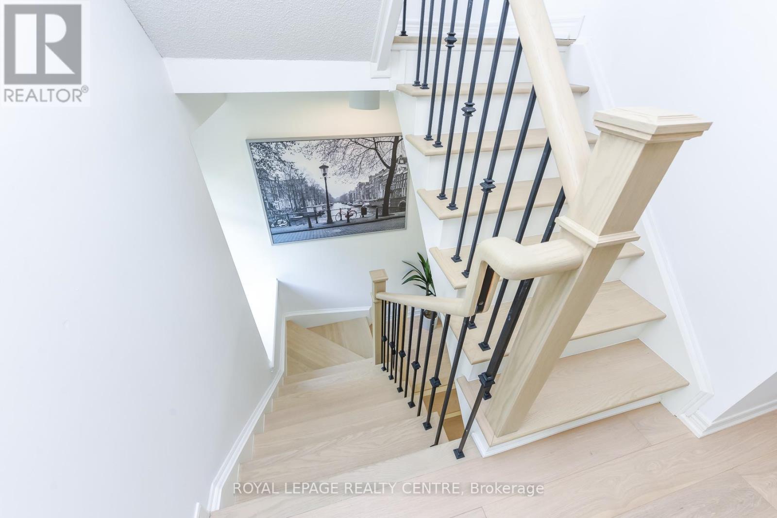 210 - 60 Rosewood Avenue, Mississauga, Ontario  L5G 4W2 - Photo 20 - W13143124