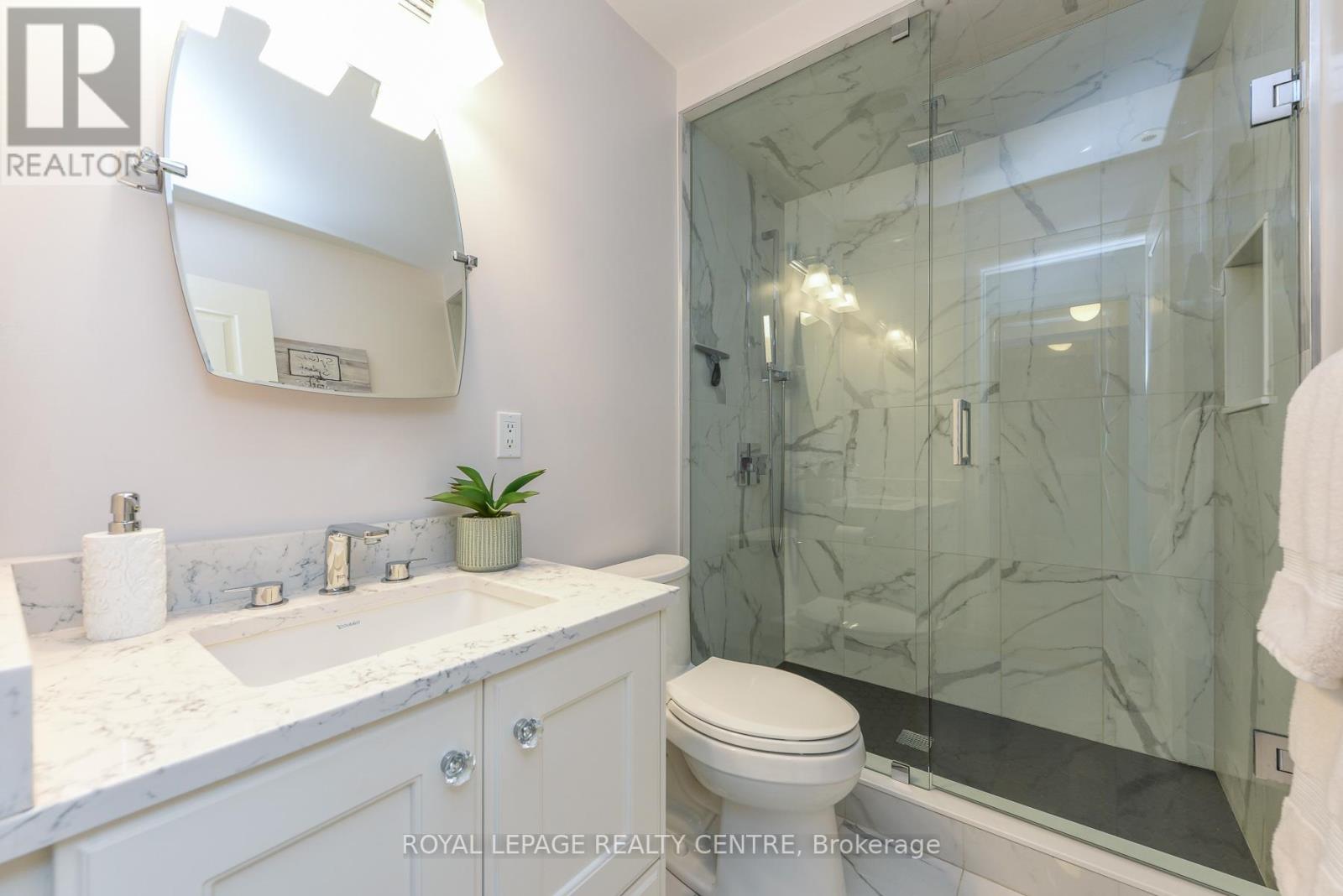 210 - 60 Rosewood Avenue, Mississauga, Ontario  L5G 4W2 - Photo 23 - W13143124