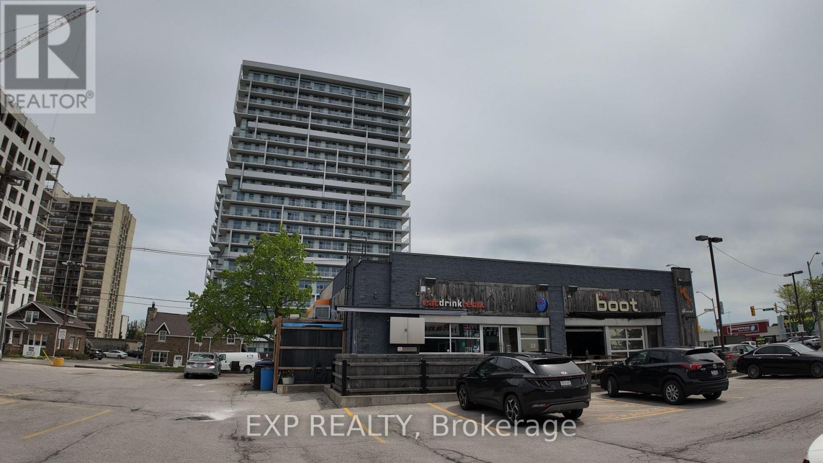 579 Kerr Street, Oakville, Ontario L6K 3E1 - Photo 8 - W13131058
