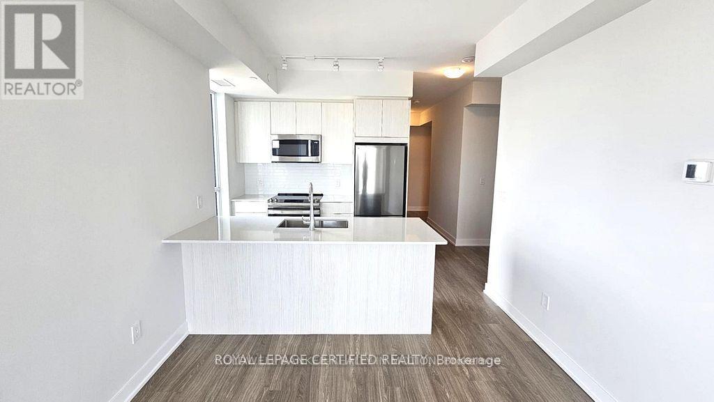 4411 - 430 Square One Drive, Mississauga, Ontario  L5B 0L6 - Photo 10 - W13149096