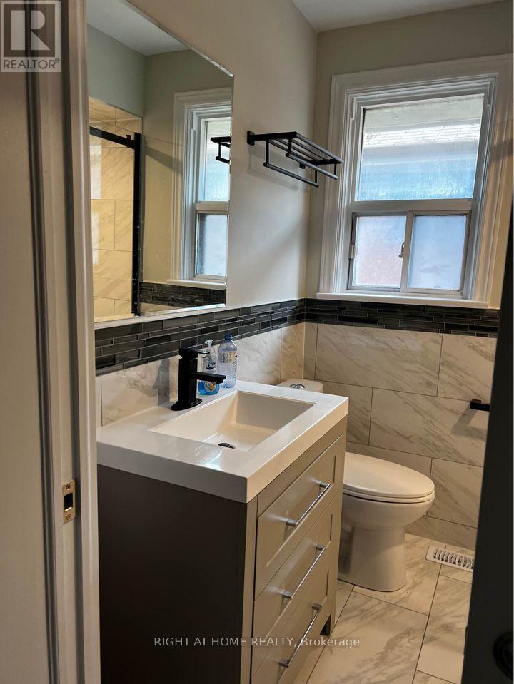 1 Mozart Avenue, Toronto, Ontario  M1K 2V8 - Photo 10 - E13152340