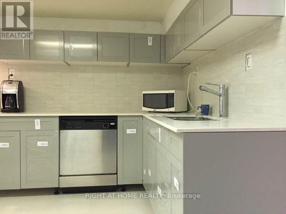 1 Mozart Avenue, Toronto, Ontario  M1K 2V8 - Photo 21 - E13152340