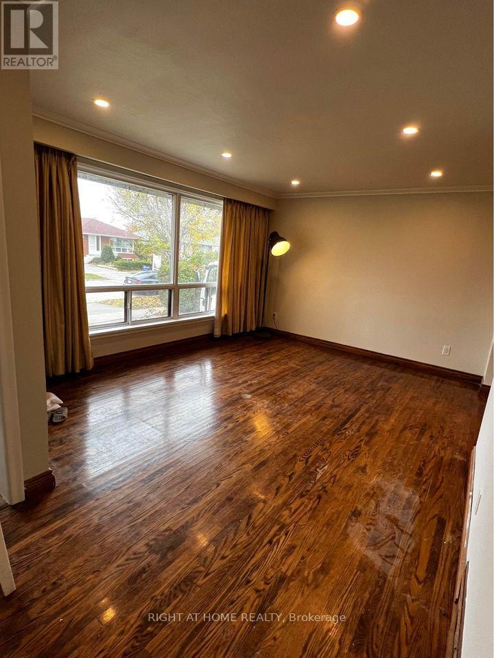 1 Mozart Avenue, Toronto, Ontario  M1K 2V8 - Photo 5 - E13152340