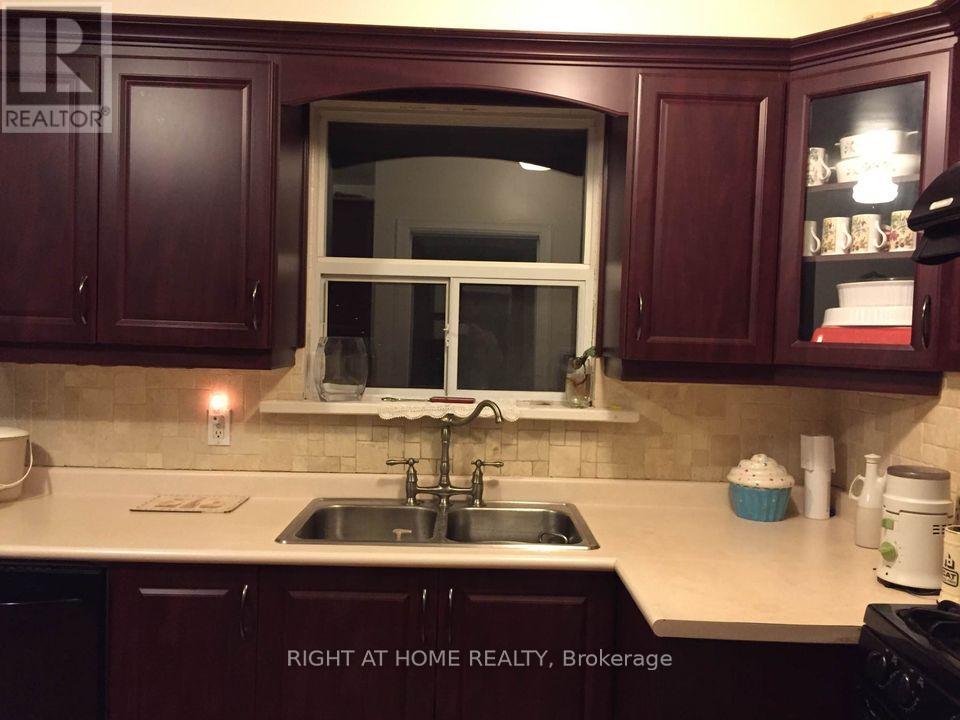 1 Mozart Avenue, Toronto, Ontario  M1K 2V8 - Photo 8 - E13152340