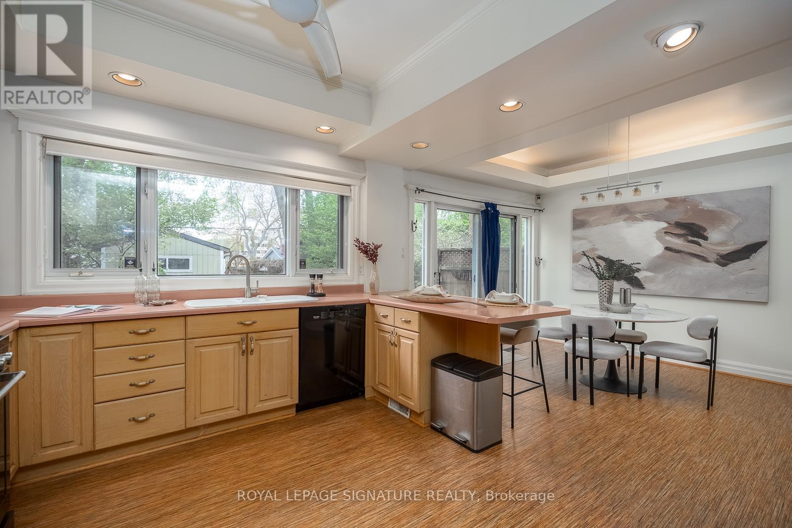 76 Highcroft Road, Toronto, Ontario  M4L 3G5 - Photo 13 - E13152348