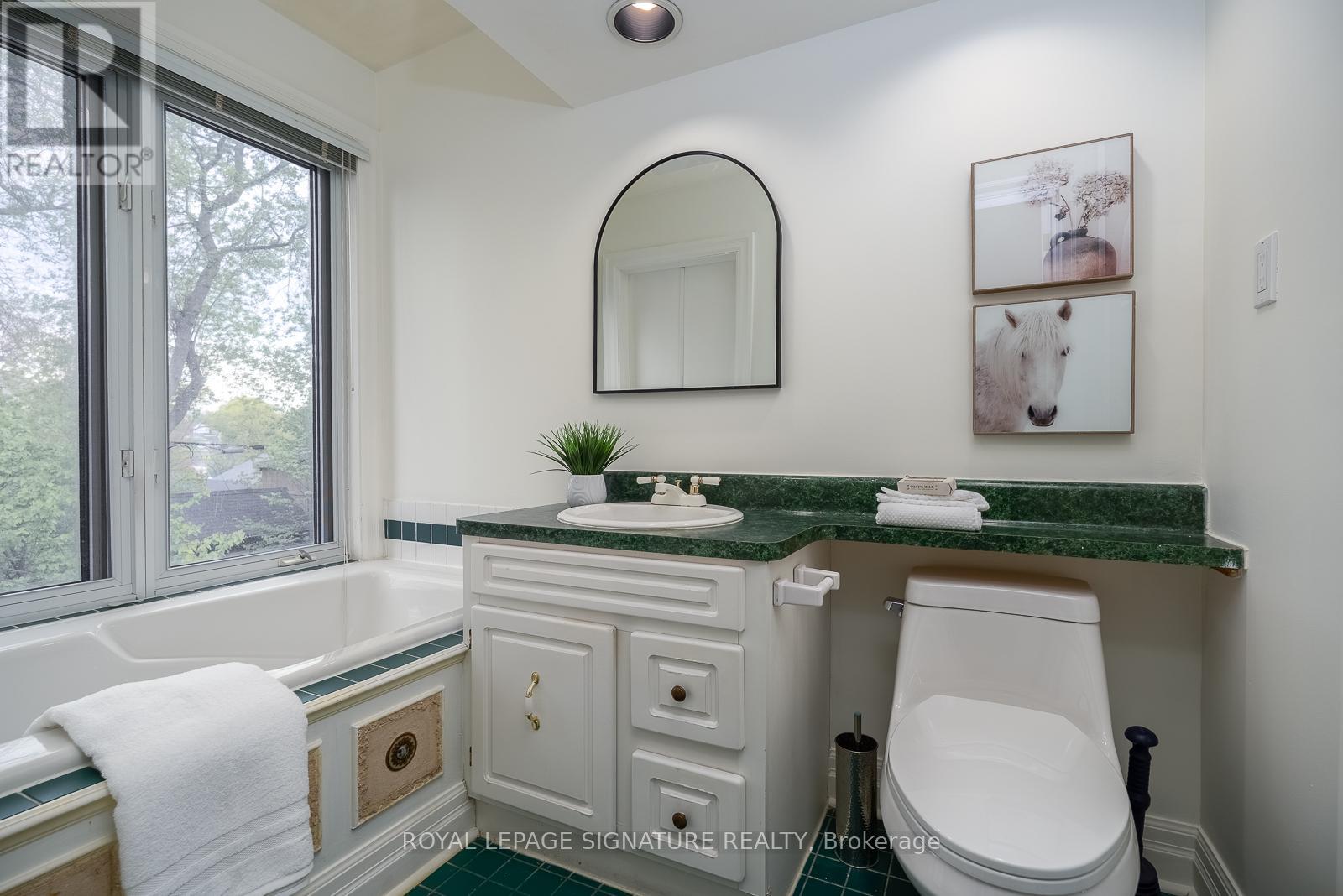 76 Highcroft Road, Toronto, Ontario  M4L 3G5 - Photo 21 - E13152348