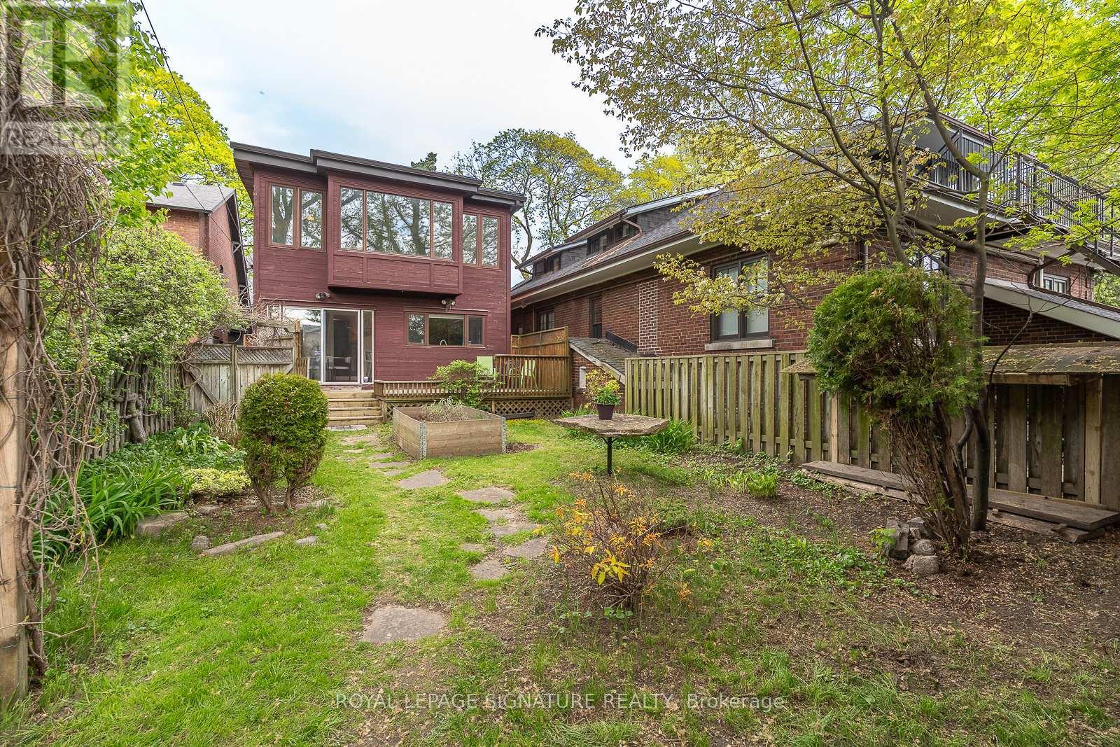 76 Highcroft Road, Toronto, Ontario  M4L 3G5 - Photo 36 - E13152348