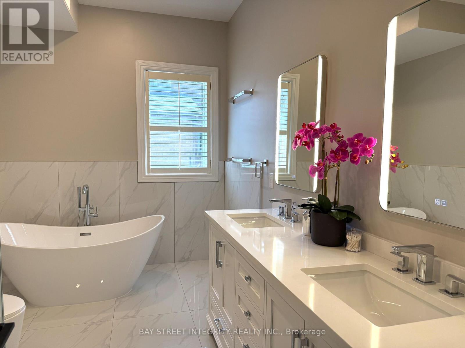 Main - 377 Kennedy Street W, Aurora, Ontario  L4G 5M6 - Photo 14 - N13152408